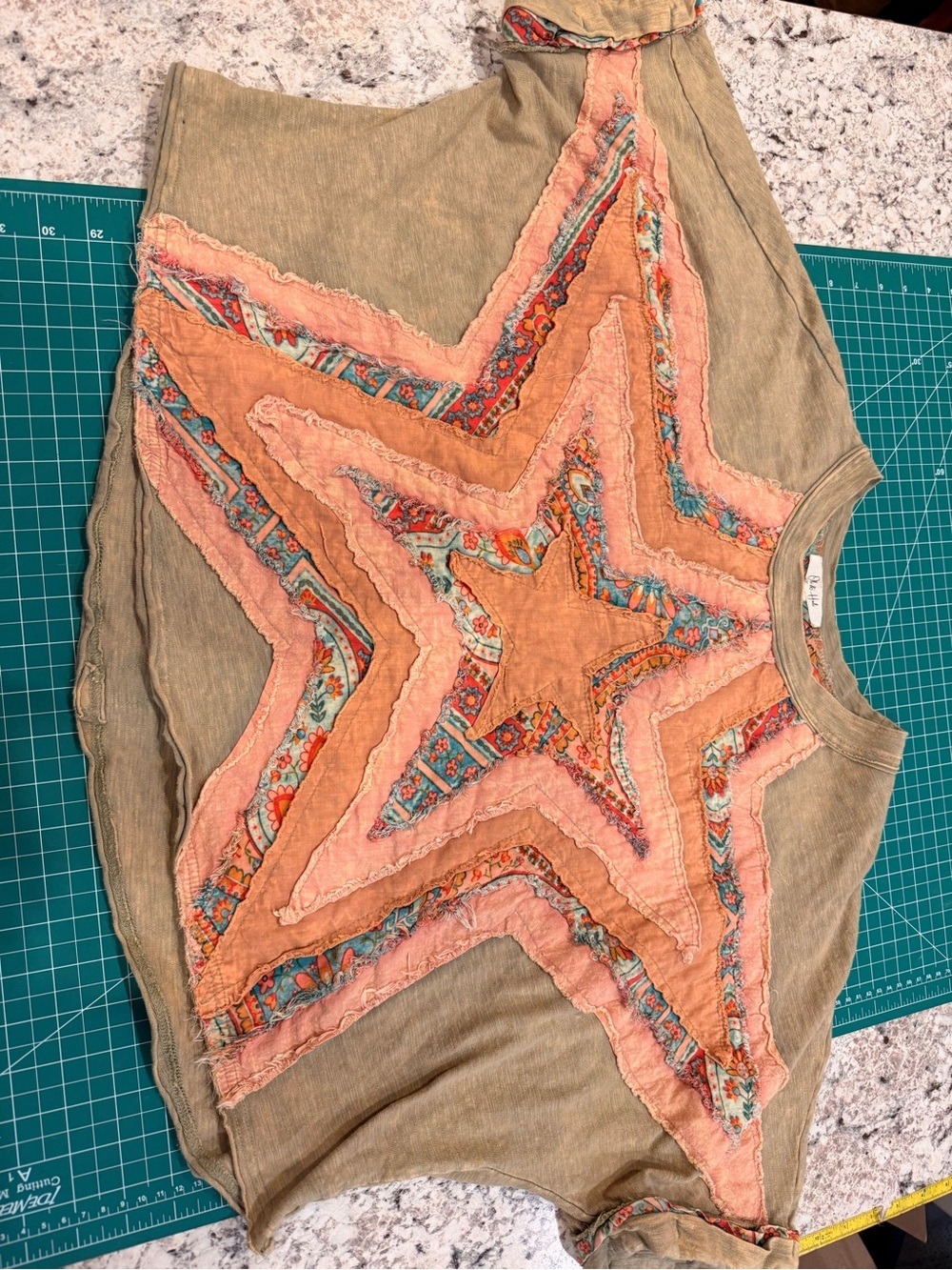 Oli & Hali Boho Oversized Patchwork Star Top Small - Picture 8 of 8